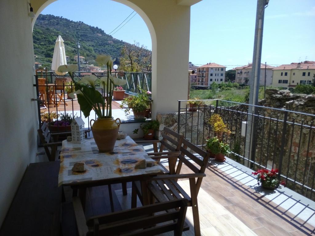 Casa Papaveri Rossi Finale Ligure Quarto foto